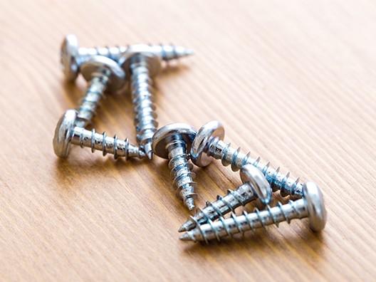 Self-Tapping Screws vs. Pre-Drilled Holes - EasyShed
