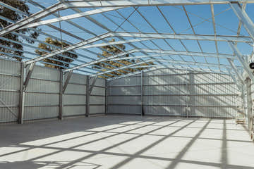 Easyshed Machinery Shed
