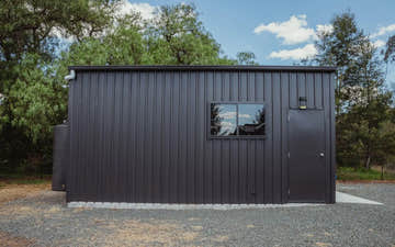 Big Shed with Side Entry and Window