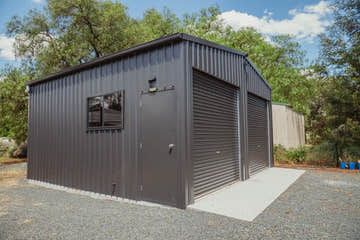 Double Garage in backyard