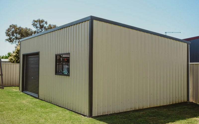 Single Garage with window