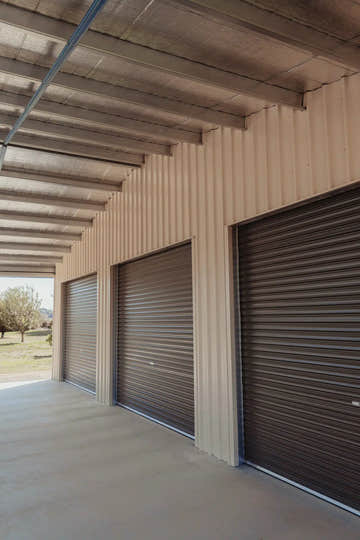 Triple Garage Shed with Additional Garaport