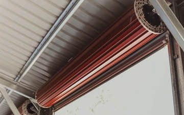 Motorised Roller Door of Easyshed for Big Sheds